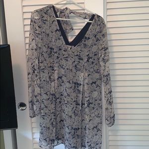 BCBGeneration blue floral shift dress size Small